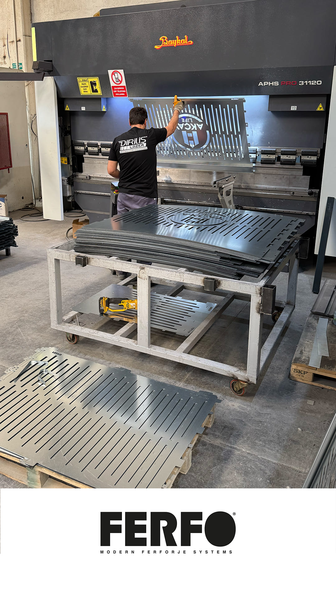 Ferfo - Ferfo Duvar Ustu Korkuluk Sistemleri Lazer Korkuluk Modelli Menfez Fransiz Balkon Korkuluk