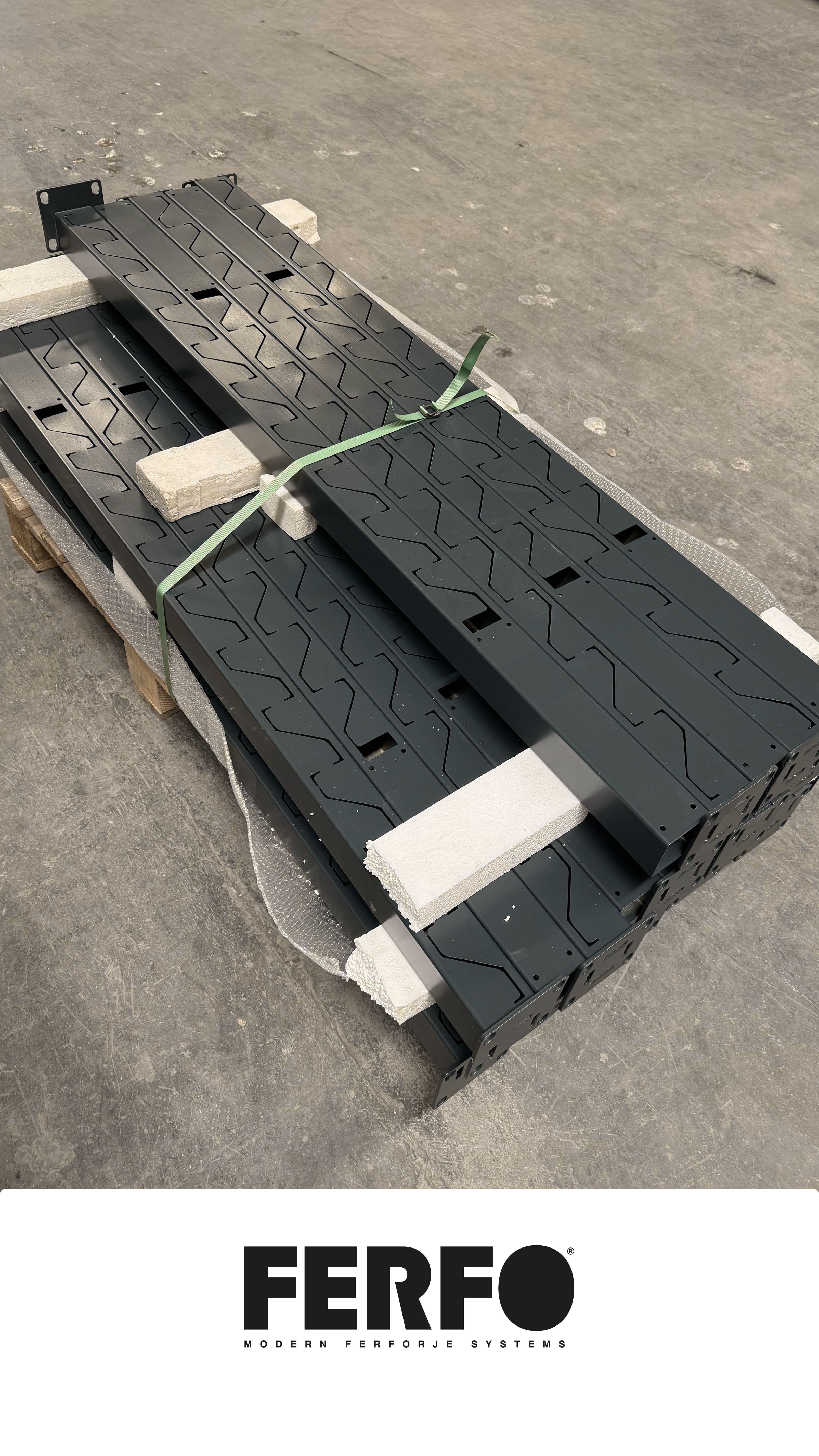 Ferfo - Ferfo Duvar Ustu Korkuluk Sistemleri Lazer Korkuluk Modelli Menfez Fransiz Balkon Korkuluk