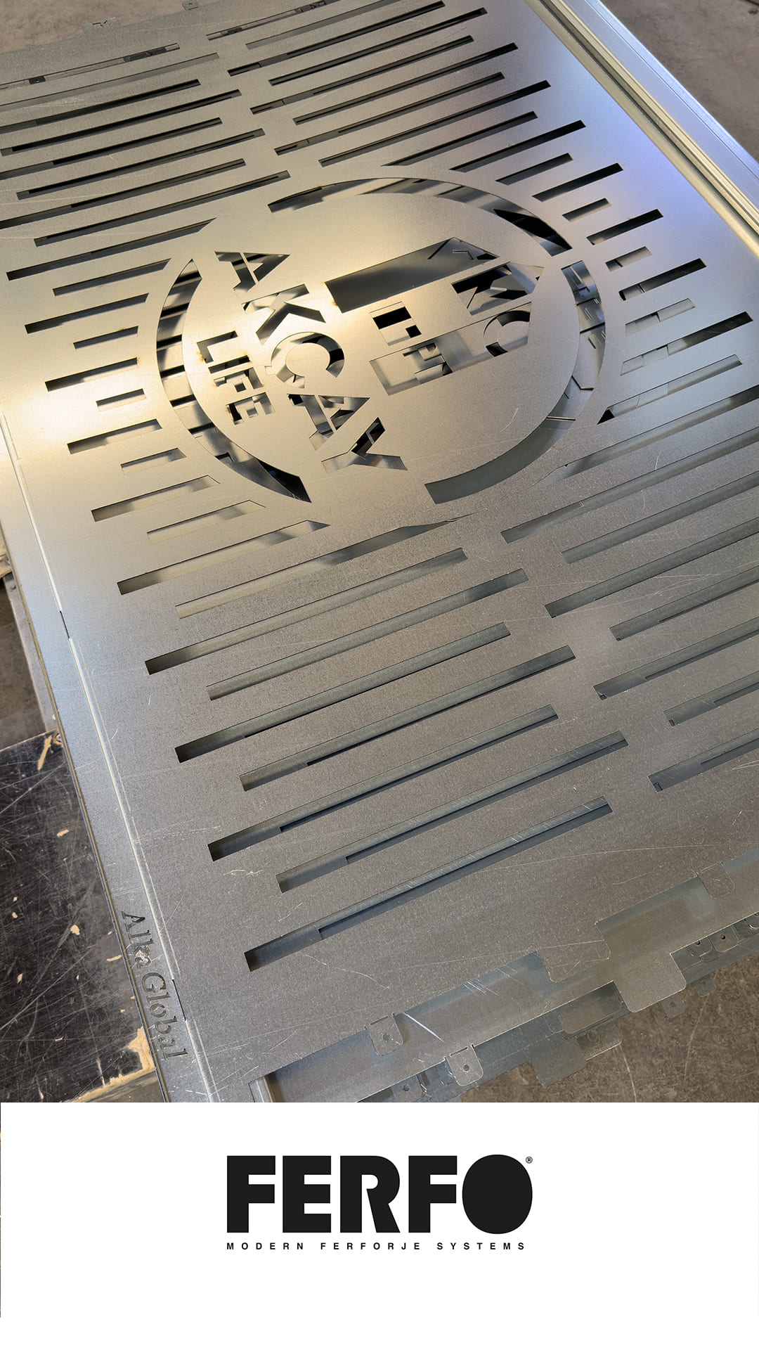 Ferfo - Ferfo Duvar Ustu Korkuluk Sistemleri Lazer Korkuluk Modelli Menfez Fransiz Balkon Korkuluk