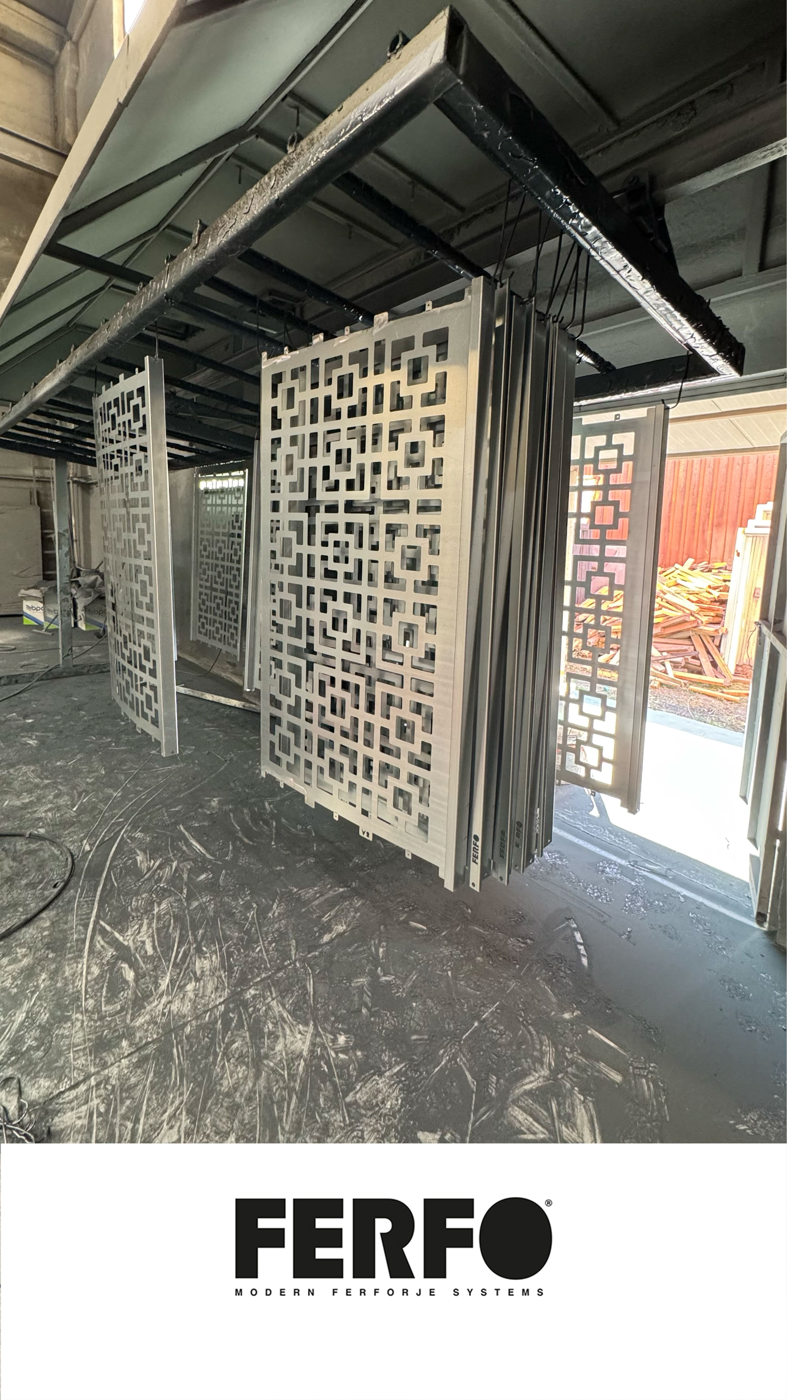 Ferfo - Ferfo Duvar Ustu Korkuluk Sistemleri Lazer Korkuluk Modelli Menfez Fransiz Balkon Korkuluk