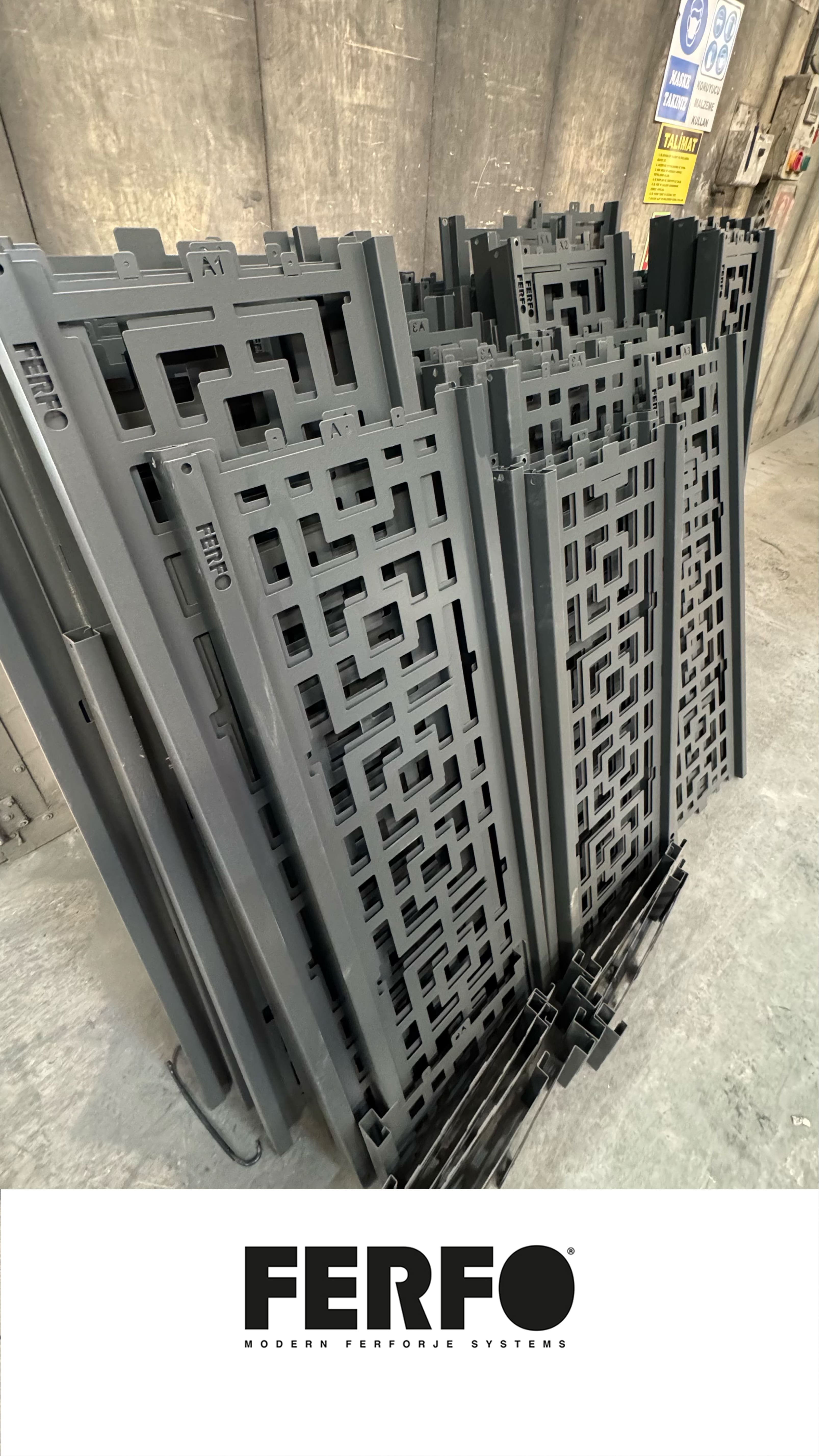 Ferfo - Ferfo Duvar Ustu Korkuluk Sistemleri Lazer Korkuluk Modelli Menfez Fransiz Balkon Korkuluk